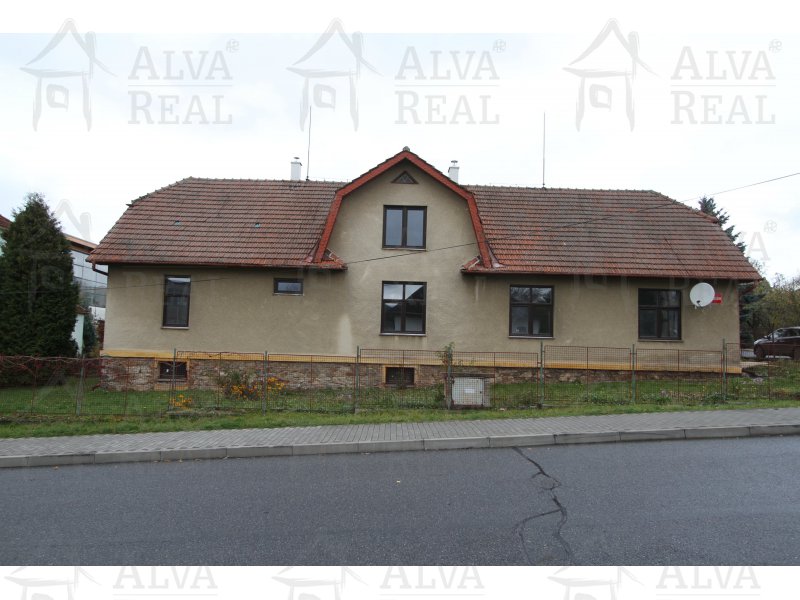 Nabízíme k prodeji rodinný dům v klidné části Bystřice nad Pernštejnem.