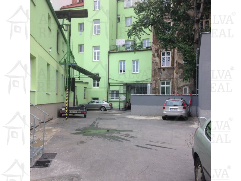Sklad 20 m2 v uzavřeném areálu u centra Brna, příjezd nákladním autem | | Brno Sklad 20 m2 v uzavřeném areálu u centra Brna, příjezd nákladním autem | | Brno