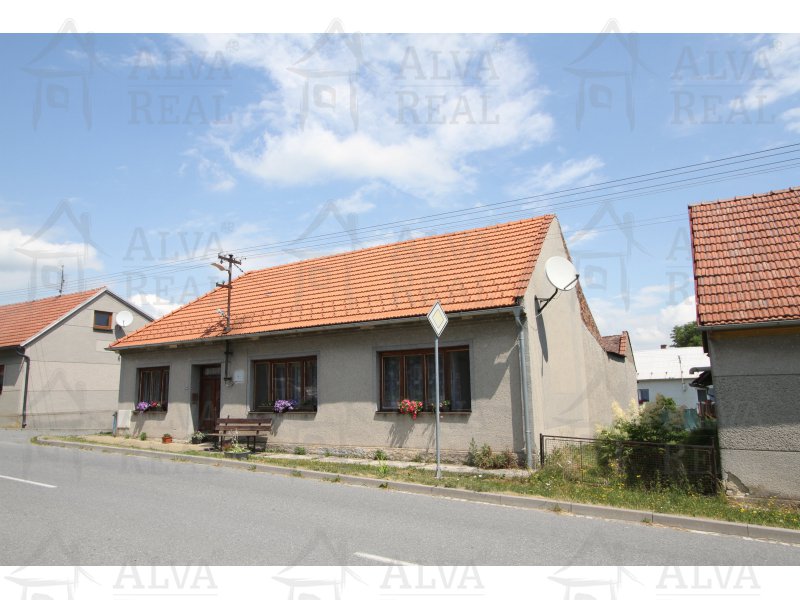 Image detail - Nabízíme Vám dům 4+1 v Brodku u Konice se zahradou a stodolou za domem, dále navazující zahradou. Pozemek celkem 545 m2