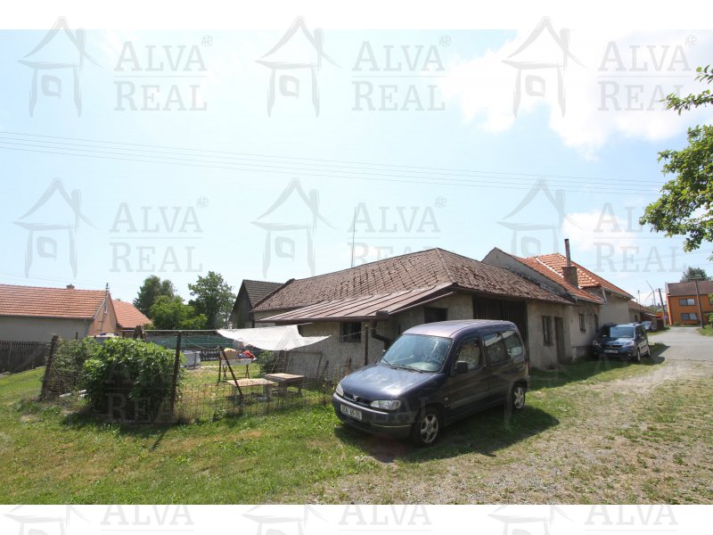 Image detail - Nabízíme Vám dům 4+1 v Brodku u Konice se zahradou a stodolou za domem, dále navazující zahradou. Pozemek celkem 545 m2