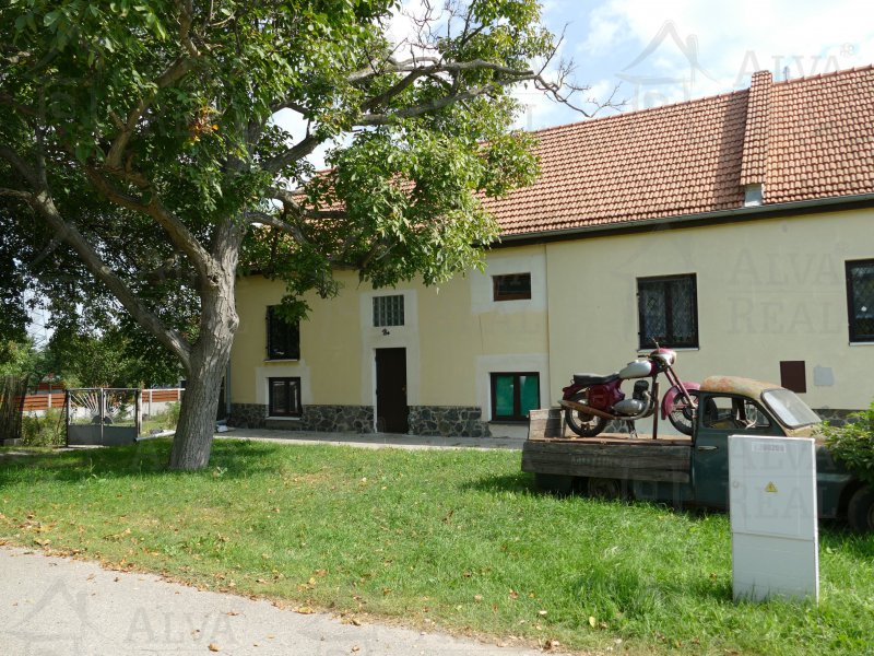 Image detail - Průmyslový areál o CP 1.917 m2 v Modřicích, 5 budov, vjezd, po rekonstrukci.