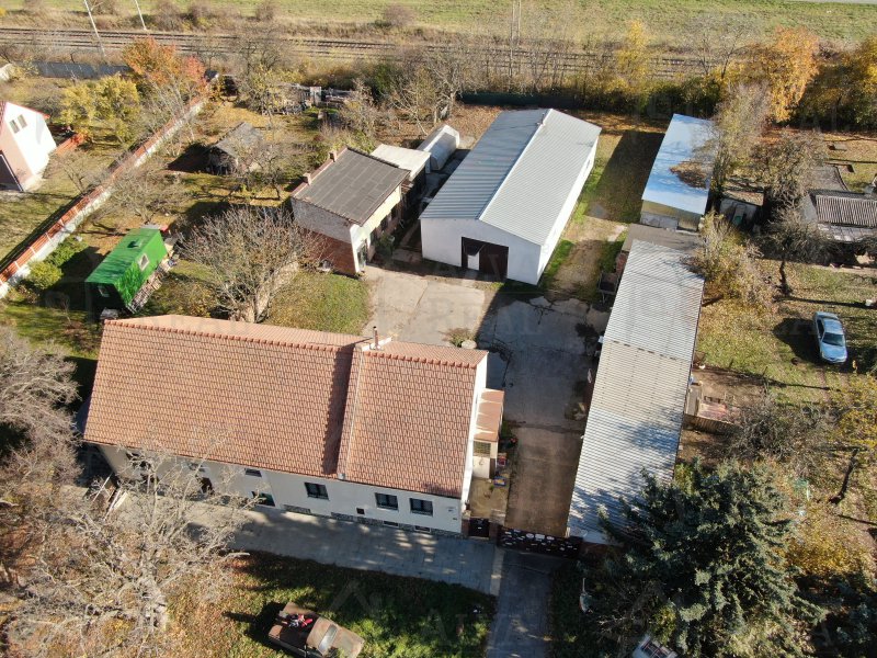 Image detail - Průmyslový areál o CP 1.917 m2 v Modřicích, 5 budov, vjezd, po rekonstrukci.