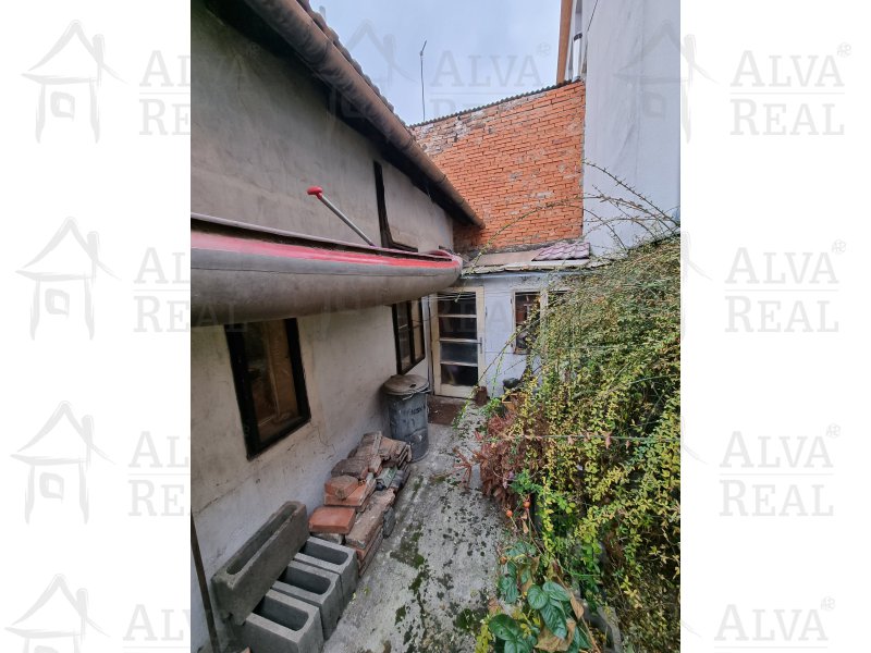 Image detail - Prodej malého domu k rekonstrukci 2+1 v Brně Slatině k rekonstrukci s pozemkem 89 m2. Veškeré sítě.