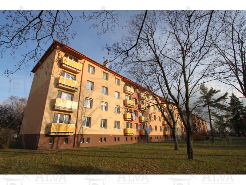 Image detail - Byt v OV 2+1 v Hodoníně, ulice Lipová Alej, 1. patro, vlastní ohřev užitkové vody