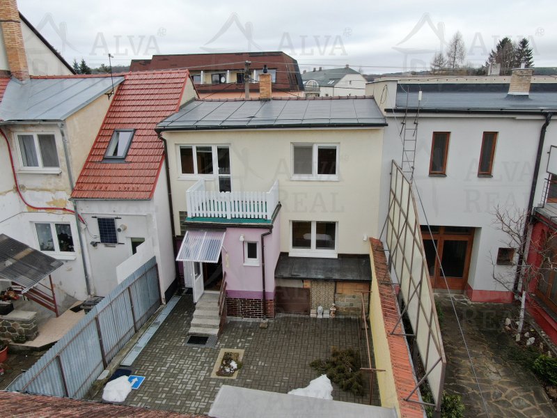 Image detail - Nabízíme RD u rybníka 4+1 v Jedovnicích, ul. Havlíčkovo náměstí, pozemek 297 m2
