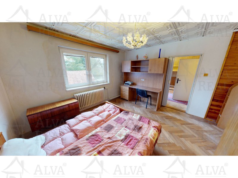 Image detail - Nabízíme RD u rybníka 4+1 v Jedovnicích, ul. Havlíčkovo náměstí, pozemek 297 m2