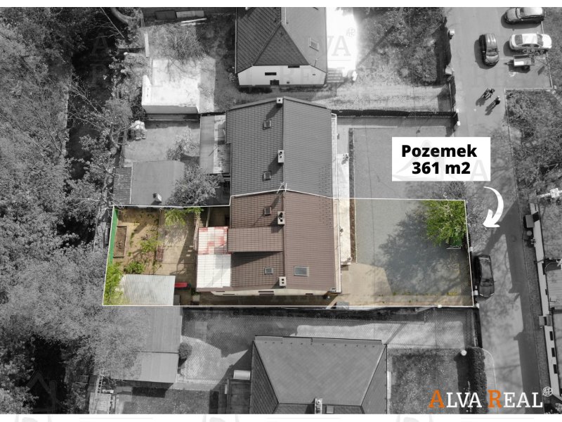Image detail - Nabízíme k prodeji polořadový rodinný dům v centru města Bruntálu