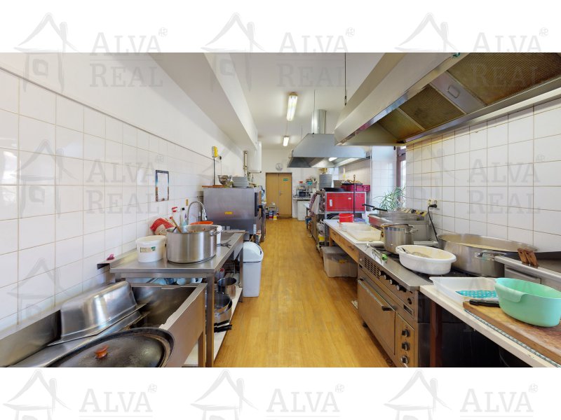 Image detail - Nabízíme k prodeji restauraci se zahrádkou v centru obce Ostrov u Macochy.