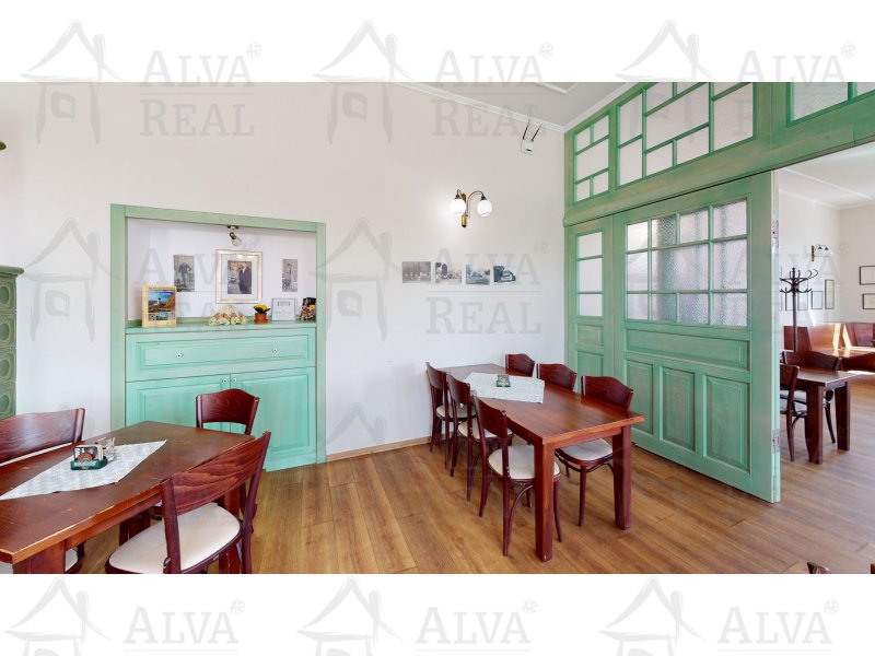Image detail - Nabízíme k prodeji restauraci se zahrádkou v centru obce Ostrov u Macochy.