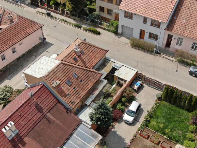Image detail - Nabízíme Vám rodinný dům 3+1 v Brně Jundrově, ulice Pivoňkova, pozemek 168 m2.