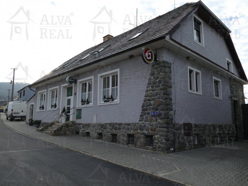 Image detail - Nabízíme k prodeji restauraci se zahrádkou a ubytováním v centru obce Perná.