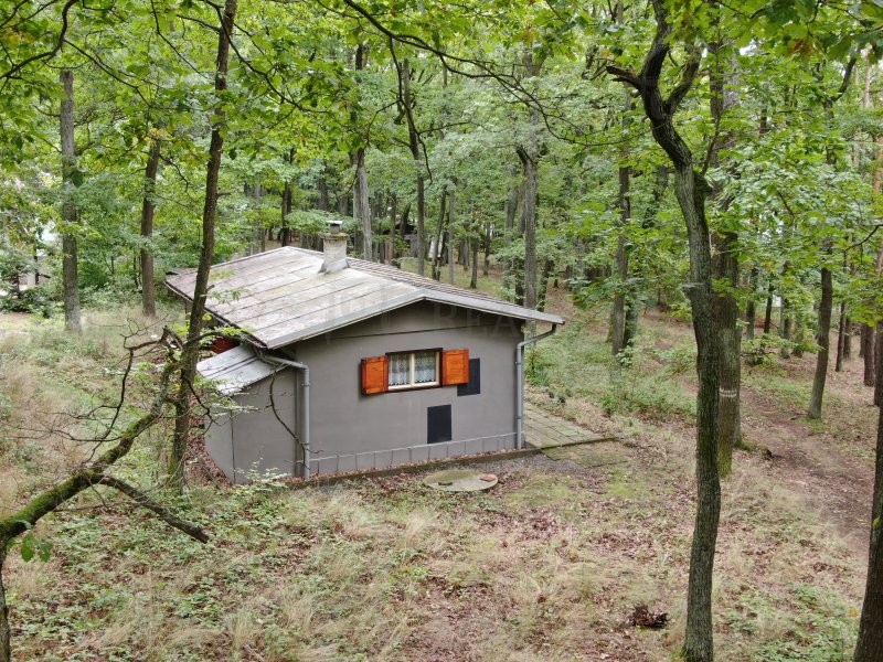 Image detail - Nabízíme Vám prodej chaty s elektřinou na Brněnské přehradě v Kníničkách, zastavěná plocha 27 m2.