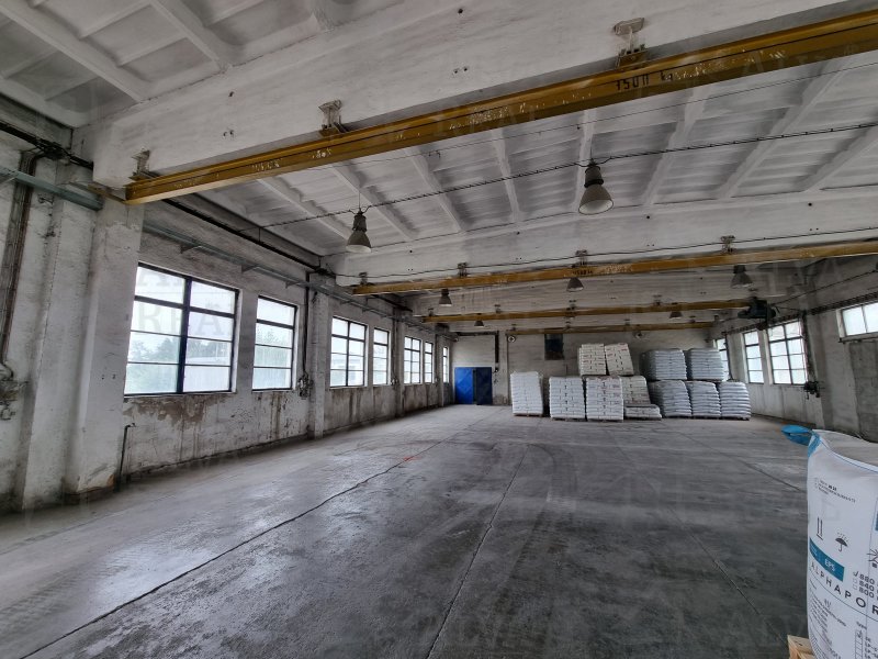 Image detail - Pronájem venkovních (2910 m2) a vnitřních (600 m2) skladovacích prostor v areálu Hrušovany u Brna