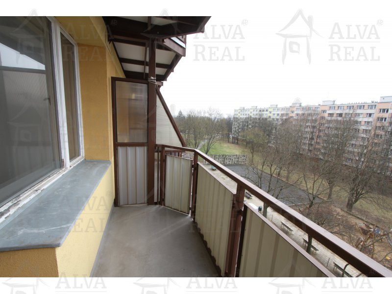 Image detail - Nabízíme Vám k pronájmu 1+1 na Lesné, ul. Arbesova s balkonem.