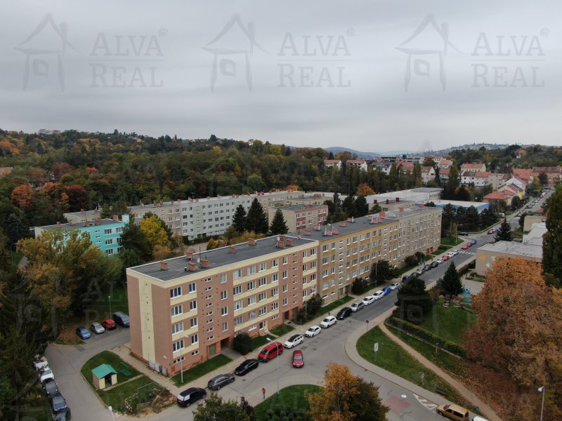 Prodej cihlového bytu 3+1 v Brně - Štýřicích, ul. Horní, 82 m2, , 2. patro, s balkonem, sklepem 12 m2. | | Brno Prodej cihlového bytu 3+1 v Brně - Štýřicích, ul. Horní, 82 m2, , 2. patro, s balkonem, sklepem 12 m2. | | Brno