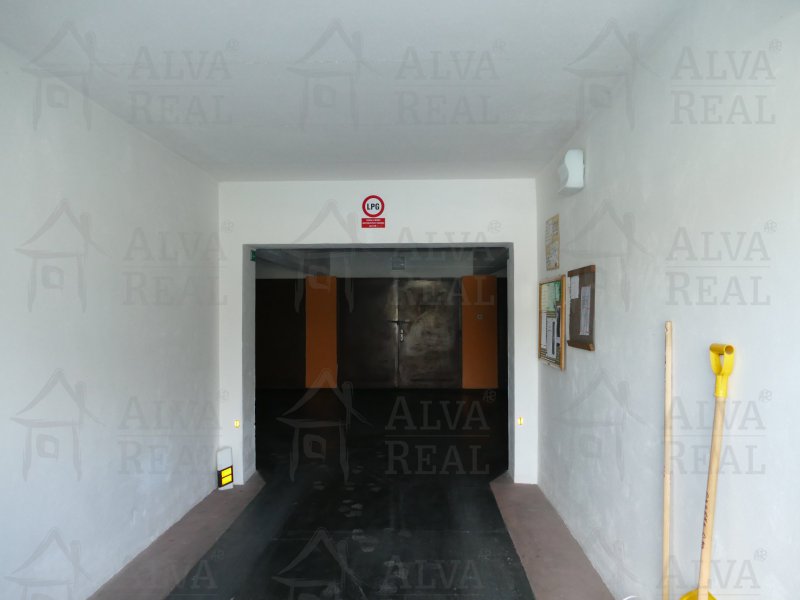 Image detail - Dlouhodobý pronájem garáže 18 m2 s elektřinou Brno - Vinohrady, ul. Žarošická.