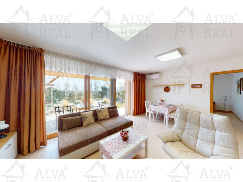 Image detail - Nabízíme Vám k prodeji apartmánový byt - 58 m2 v Pavlově u Dolních Věstonic u Mušovských jezer s okrasnou zahradou 92 m2.