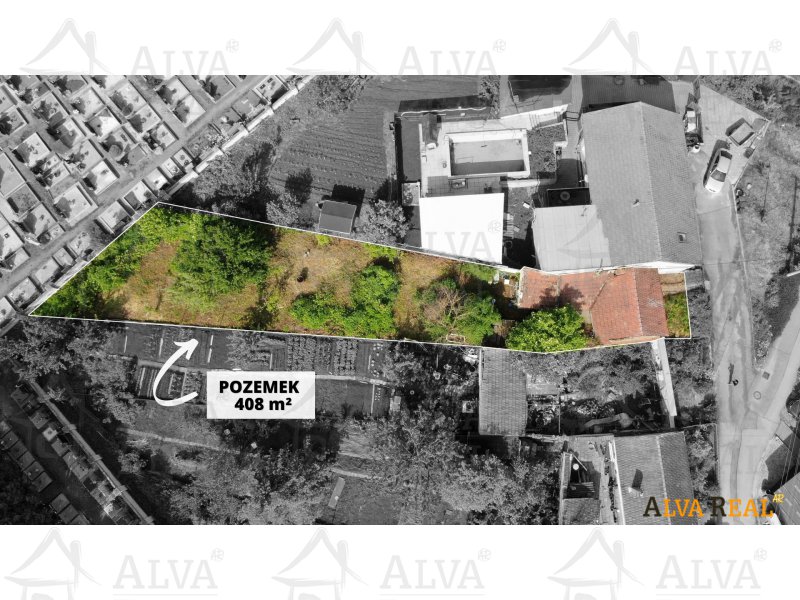 Nabízíme pozemek s domem k demolici - obec Tvarožná, CP 408 m2, všechny IS. Dům má zastavěnou plochu 73 m2, vhodný k demolici. |  | Tvarožná