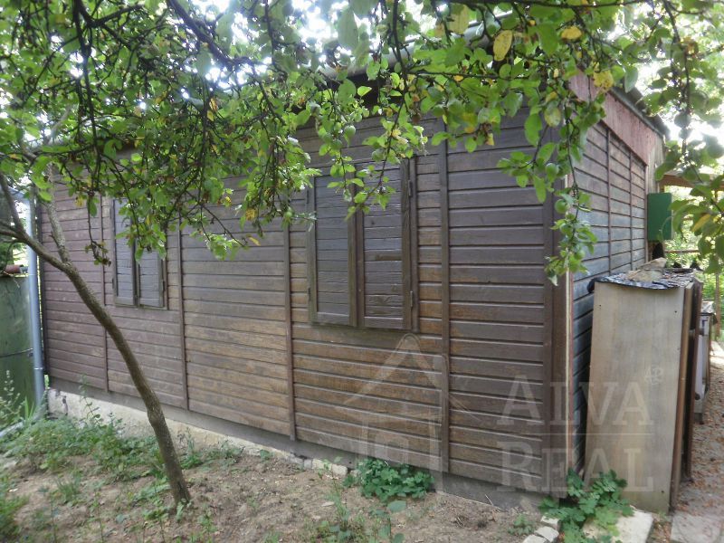 Dlouhodobý pronájem chaty se zahradou v Brně v k. ú. Sadová, ZP 32 m2, zahrada 2.265 m2, příjezd autem, elektřina v chatě. | | Brno Dlouhodobý pronájem chaty se zahradou v Brně v k. ú. Sadová, ZP 32 m2, zahrada 2.265 m2, příjezd autem, elektřina v chatě. | | Brno