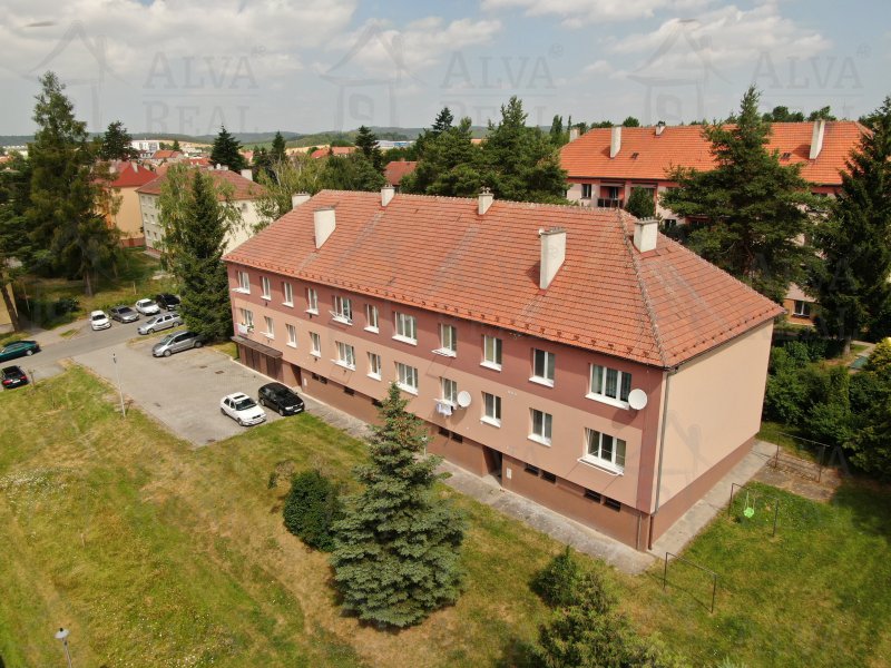 Prodej bytu 2+1 na ul. Husova ve městě Rosice | | Rosice Prodej bytu 2+1 na ul. Husova ve městě Rosice | | Rosice