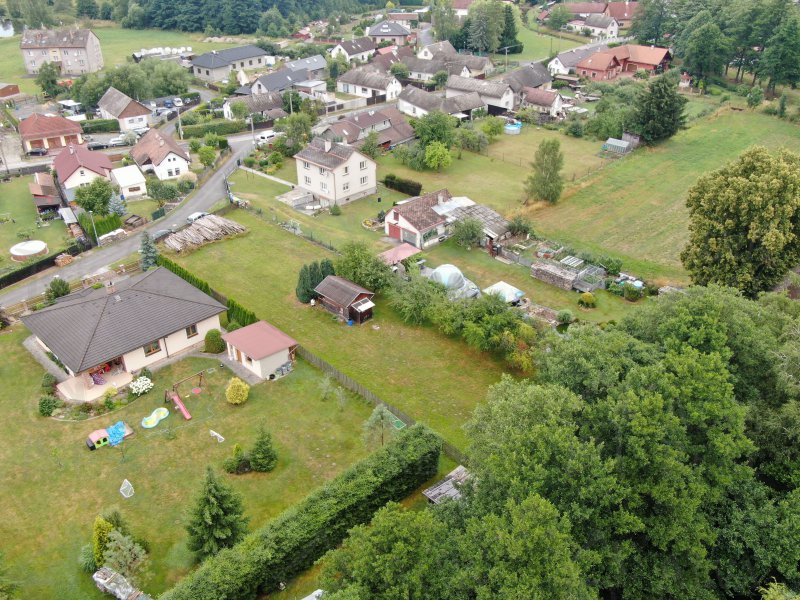 Image detail - Unikátní pozemek 1536 m2 v Kejžlicích – na konci pozemku potok, na pozemku stavba chaty, inženýrské sítě v dosahu