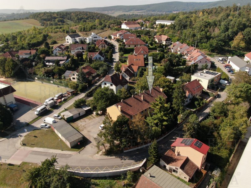 Image detail - Prodej bytu 1+1 ( 2+1 ) v klidné městské části Brno - Jehnice, ul. Kleštínek, zvýšené přízemí.