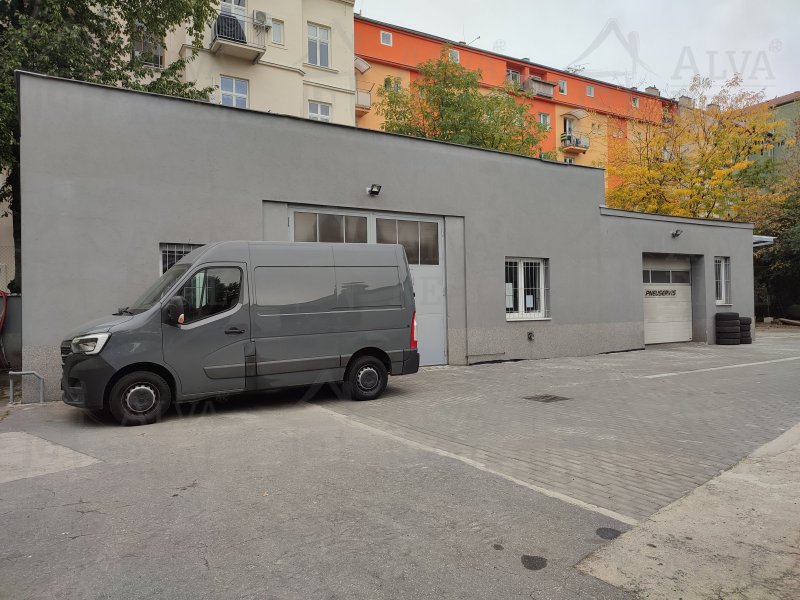 Image detail - Pronájem komerčního prostoru s vlastním vjezdem a možností parkování s užitnou plochou 125m2, Brno-střed, ulice Štěpánská