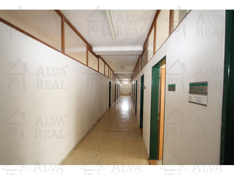 Image detail - Nabízíme Vám kancelářské prostory - 3 kanceláře á 19,18 m2 a 1 kancelář 23,91 m2 - možnost pronájmu i jednotlivě