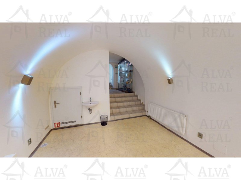 Image detail - Pronájem nebytových prostor ideálních pro obchod nebo služby, o celkové výměře 145,6 m2