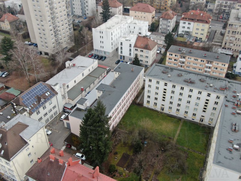 Image detail - Prodej 3 podlažní historické budovy IRIS s možností rozšíření podnikání na pozemku 742 m2 ve městě Zlín na ulici Ševcovská.