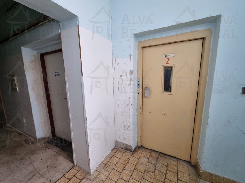 Image detail - Prodej 3 podlažní historické budovy IRIS s možností rozšíření podnikání na pozemku 742 m2 ve městě Zlín na ulici Ševcovská.