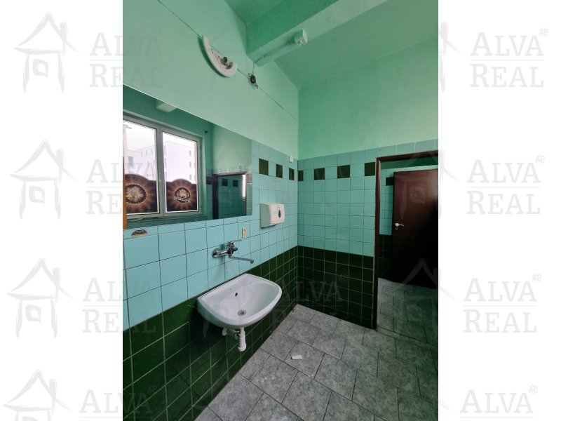 Image detail - Prodej 3 podlažní historické budovy IRIS s možností rozšíření podnikání na pozemku 742 m2 ve městě Zlín na ulici Ševcovská.