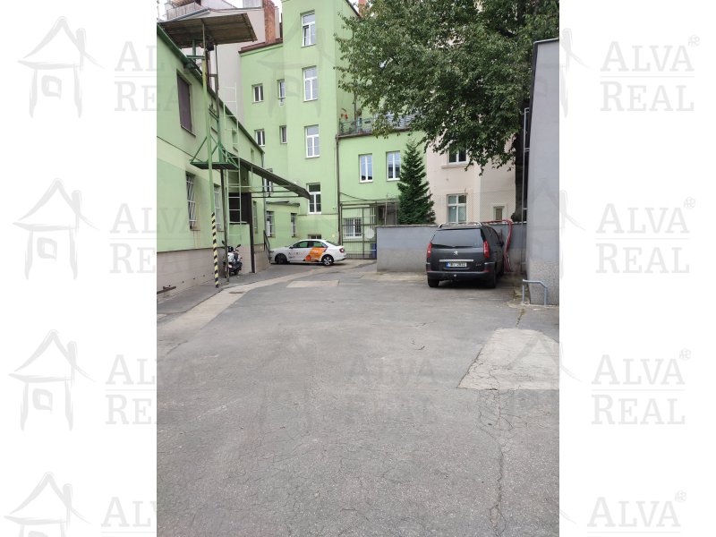 Image detail - Dlouhodobý pronájem skladu 83 m2 v centru Brna na ulici Štěpánská s vlastním vjezdem