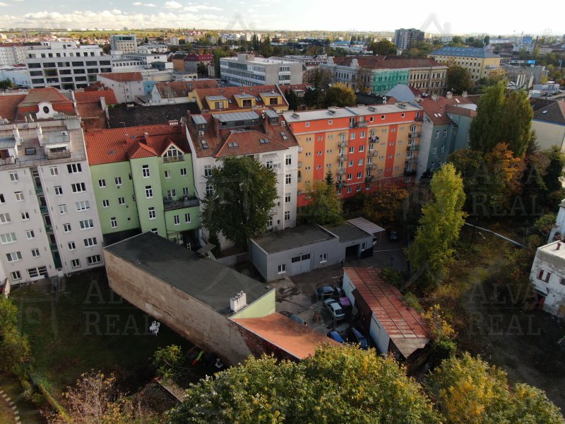 Image detail - Dlouhodobý pronájem skladu 83 m2 v centru Brna na ulici Štěpánská s vlastním vjezdem