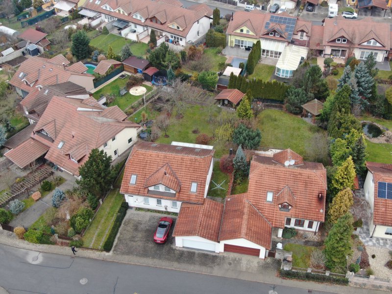 Image detail - Prodej RD 7+1 v Kuřimi, ul. Foglarova, CP 743 m², všechny IS, dvojgaráž, parkovací stání.