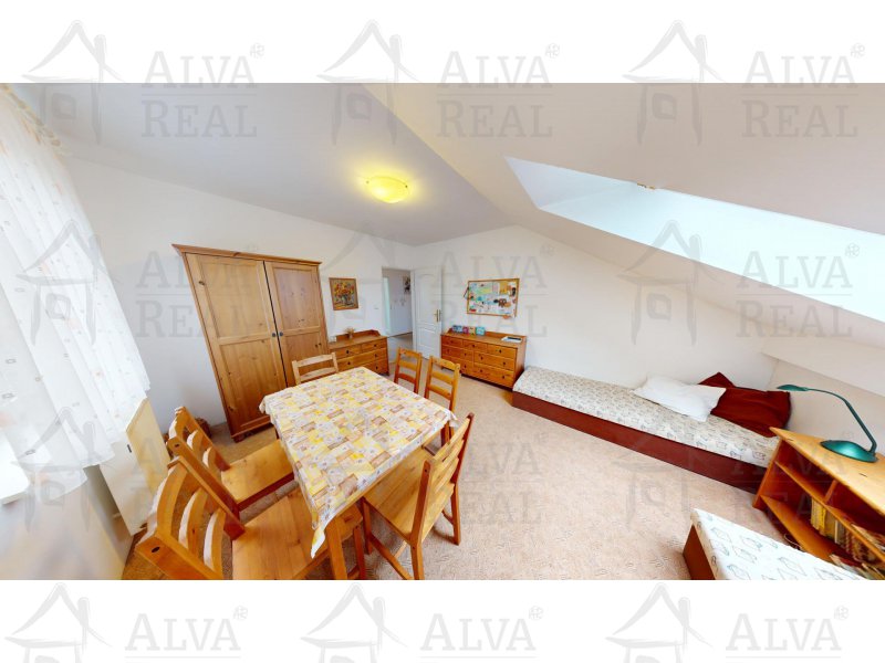 Image detail - Prodej RD 7+1 v Kuřimi, ul. Foglarova, CP 743 m², všechny IS, dvojgaráž, parkovací stání.