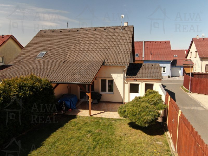 Image detail - Dlouhodobý pronájem RD 4+kk, Rebešovice, ul. Kaštanová, garáž, zahrada, od 1. 7. 2025