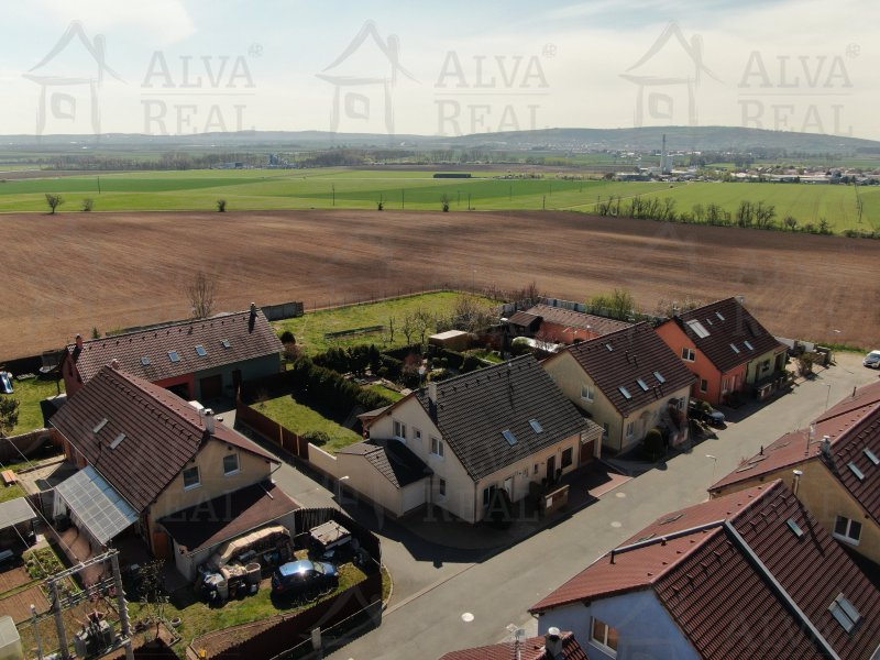 Image detail - Dlouhodobý pronájem RD 4+kk, Rebešovice, ul. Kaštanová, garáž, zahrada, od 1. 7. 2025