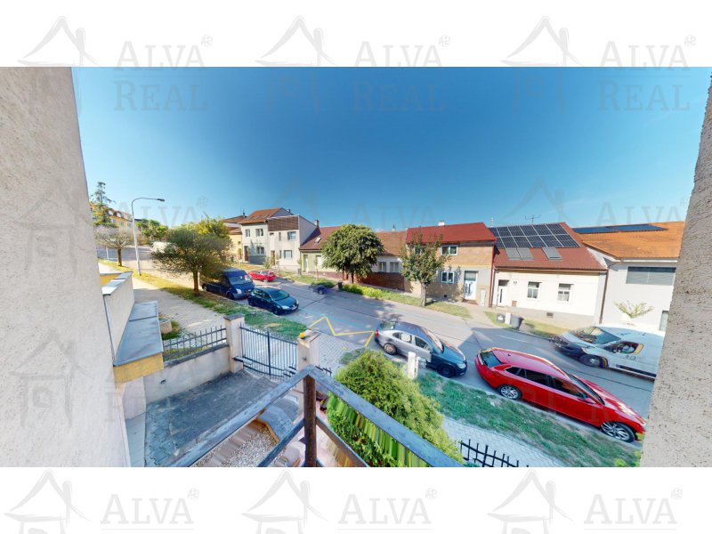 Image detail - Prodej bytu v OV 3+1 se spíží a šatnou 80 m2 + balkón + sklep 3 m2, ul. Soběšická, Brno
