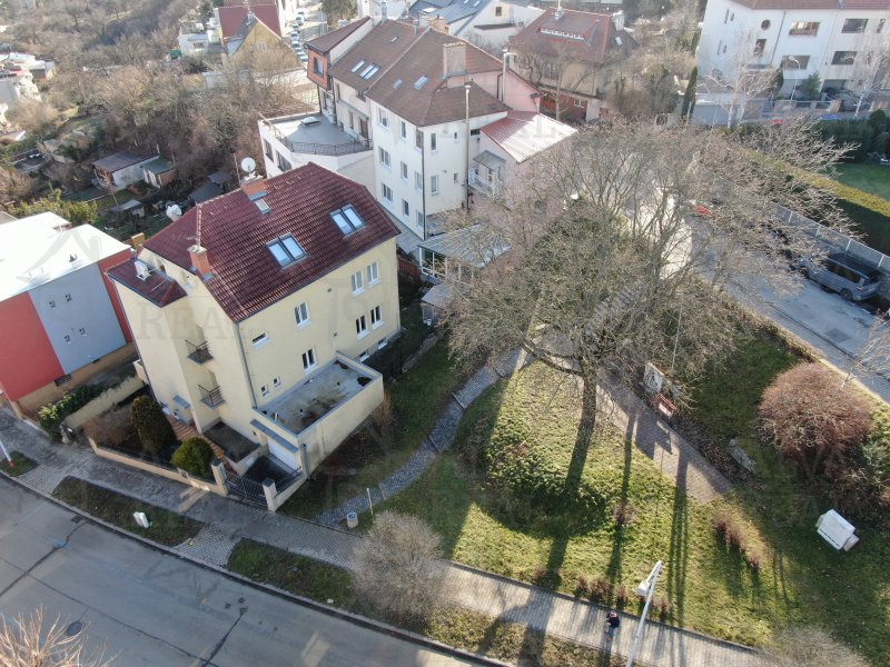 Image detail - Prodej bytu v OV 3+1 se spíží a šatnou 80 m2 + balkón + sklep 3 m2, ul. Soběšická, Brno