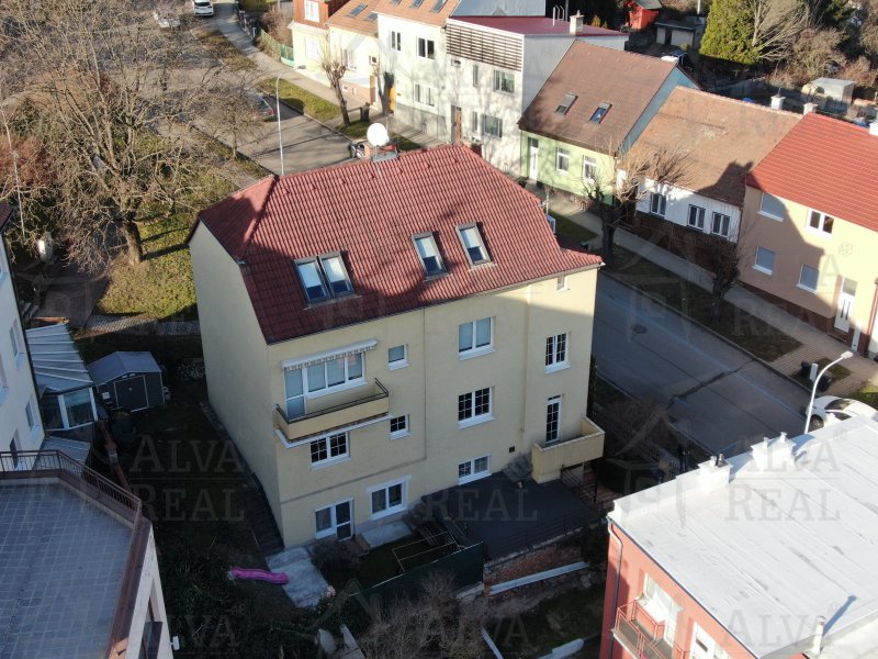 Image detail - Prodej bytu v OV 3+1 se spíží a šatnou 80 m2 + balkón + sklep 3 m2, ul. Soběšická, Brno