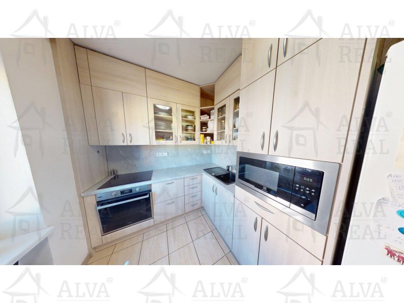Image - Prodej prostorného bytu 2+1 v OV v cihlovém domě, CP 56,71 m² na ul. Vranovská, výtah, sklep.