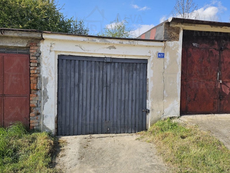 Pronájem garáže 19 m2 Šlapanice, ul. Dlouhá, volná od 1.9.2026. |  | Šlapanice