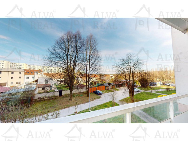 Image detail - Prodej družstevního bytu 3+1 o výměře 70,7 m², komora, spíž, sklep, lodžie 4,7 m², ul. Sevastopolská.