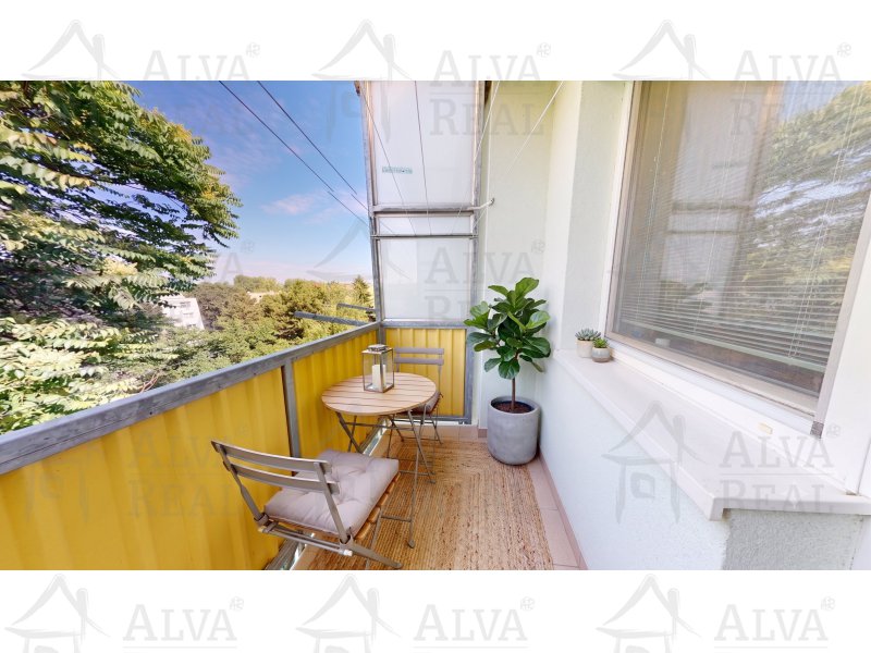 Image detail - Prodej bytu 2+1 o celkové ploše 56,47 m² v Židlochovicích, ulice sídliště Družba, balkon, sklep.