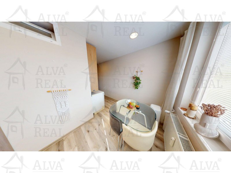 Image detail - Prodej bytu 2+1 o celkové ploše 56,47 m² v Židlochovicích, ulice sídliště Družba, balkon, sklep.