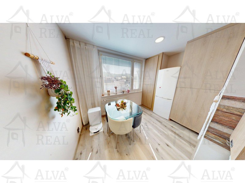 Image detail - Prodej bytu 2+1 o celkové ploše 56,47 m² v Židlochovicích, ulice sídliště Družba, balkon, sklep.