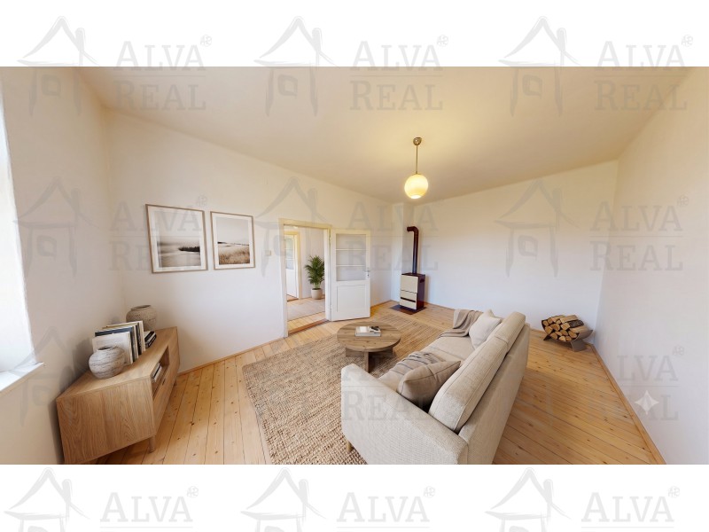 Image detail - Prodej RD ve Stavěšicích o dispozici 2+1, CP 863 m², stodola, hospodářské zázemí.