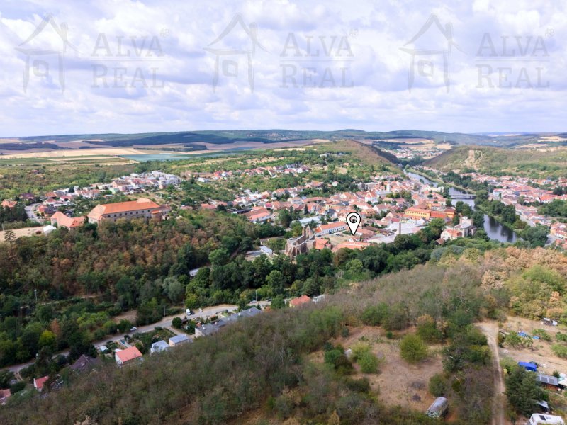 Image detail - Prodej RD v Dolních Kounicích o dispozici 3+kk, CP 984 m², terasa, garáž.